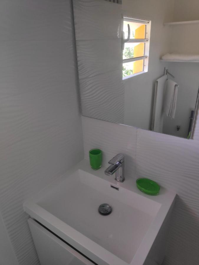 Appartement Les galets à Deshaies Extérieur photo